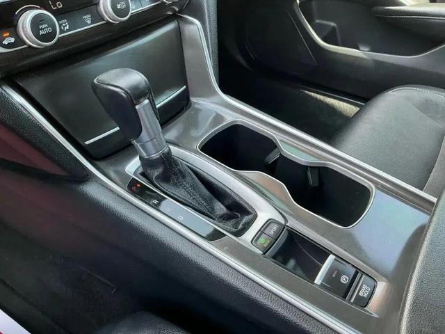 Photo of 2020 Platinum White Pearl Honda Accord