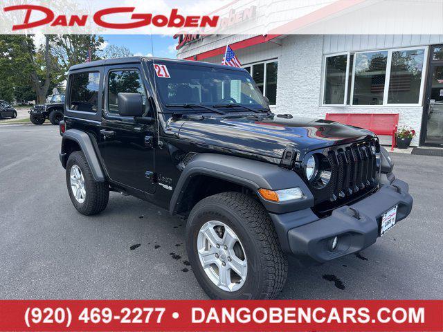 Photo of 2021 Black Clearcoat Jeep Wrangler