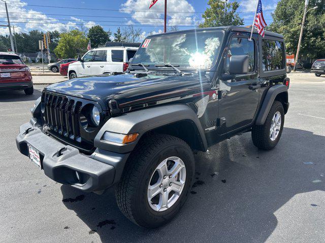 Photo of 2021 Black Clearcoat Jeep Wrangler