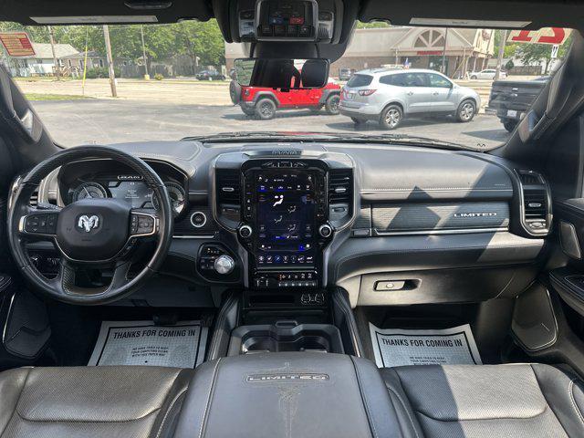 Photo of 2021 Diamond Black Crystal Pearlcoat RAM 1500