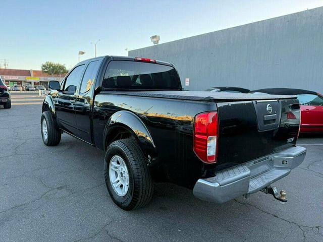 Photo of 2013 Super Black Nissan Frontier