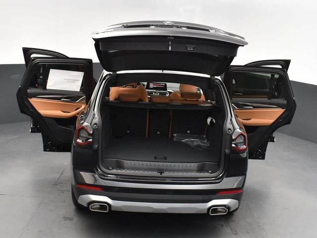 Photo of 2024 Black Sapphire Metallic BMW X3