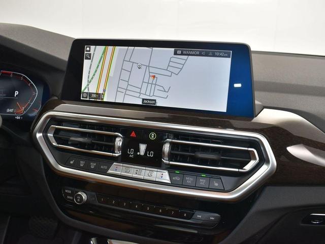 Photo of 2024 Black Sapphire Metallic BMW X3