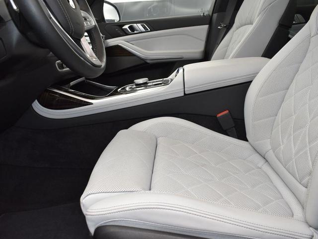 2025 BMW X7