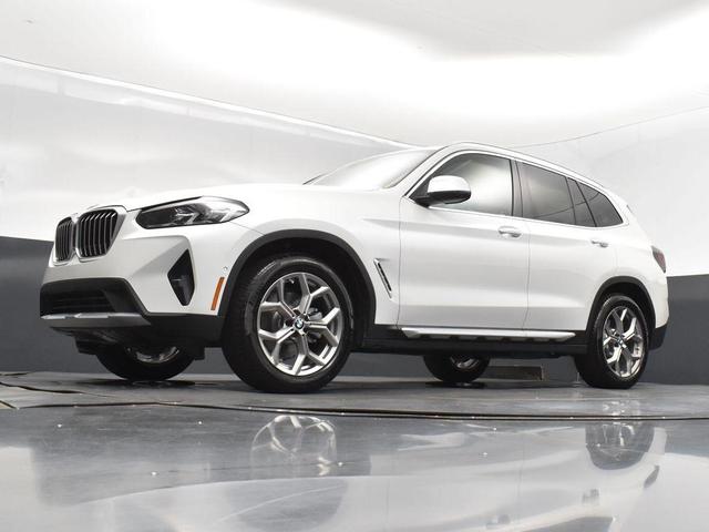 Photo of 2024 White Metallic BMW X3