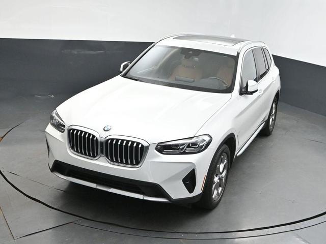 Photo of 2024 White Metallic BMW X3
