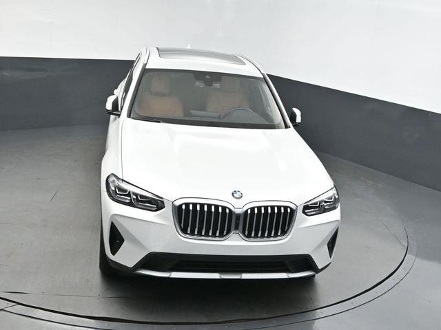 Photo of 2024 White Metallic BMW X3