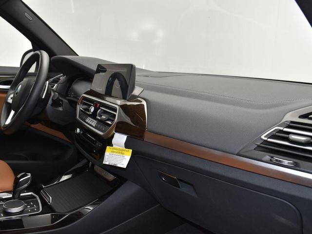 Photo of 2024 White Metallic BMW X3