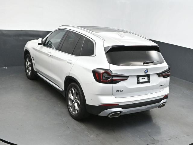 Photo of 2024 White Metallic BMW X3