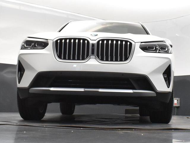 Photo of 2024 White Metallic BMW X3