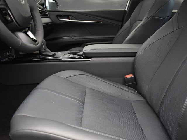 Photo of 2025 Wind Chill Pearl Toyota Camry