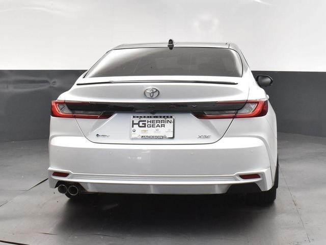 Photo of 2025 Wind Chill Pearl Toyota Camry