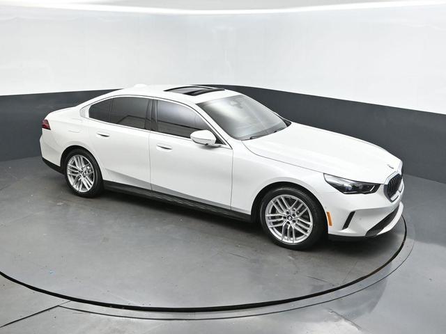 2024 BMW 530