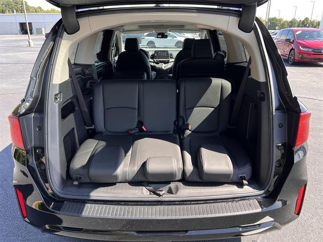Photo of 2026 Crystal Black Pearl Honda Odyssey