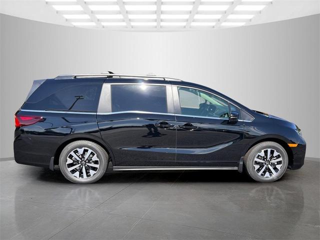Photo of 2026 Crystal Black Pearl Honda Odyssey