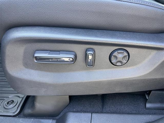 Photo of 2026 Crystal Black Pearl Honda Odyssey
