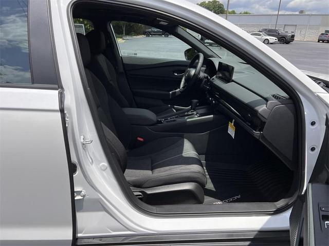 Photo of 2025 Platinum White Pearl Honda Accord Hybrid