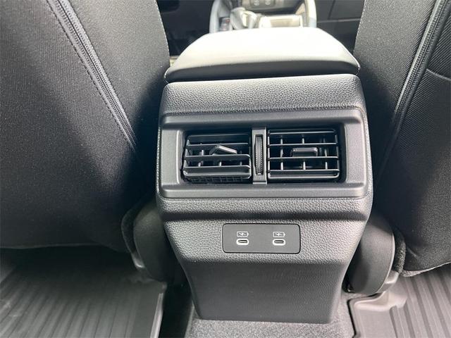 Photo of 2025 Platinum White Pearl Honda Accord Hybrid