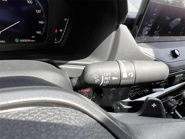 Photo of 2025 Platinum White Pearl Honda Accord Hybrid