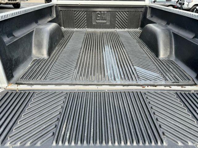 Photo of 1993 Silver Chevrolet 1500