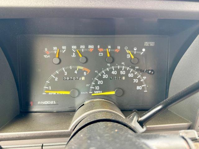 Photo of 1993 Silver Chevrolet 1500