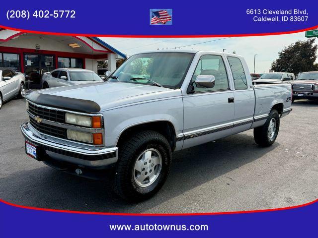 Photo of 1993 Silver Chevrolet 1500