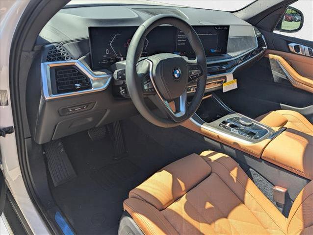Photo of 2026 Mineral White Metallic BMW X5