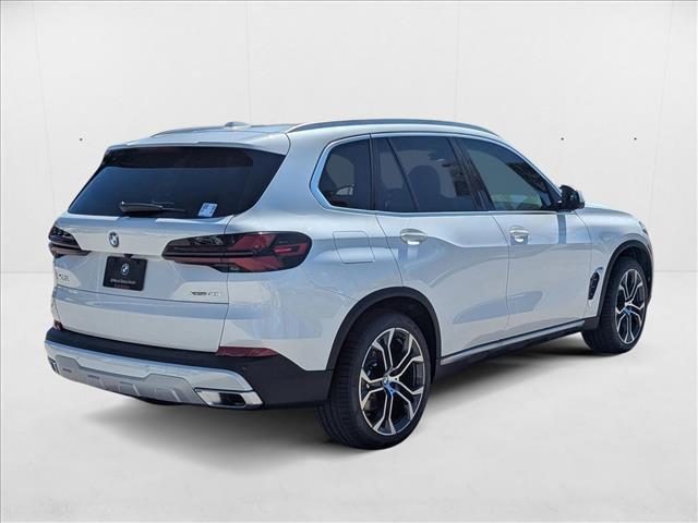 Photo of 2026 Mineral White Metallic BMW X5