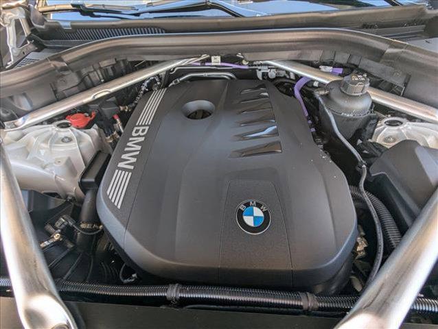 Photo of 2026 Mineral White Metallic BMW X5