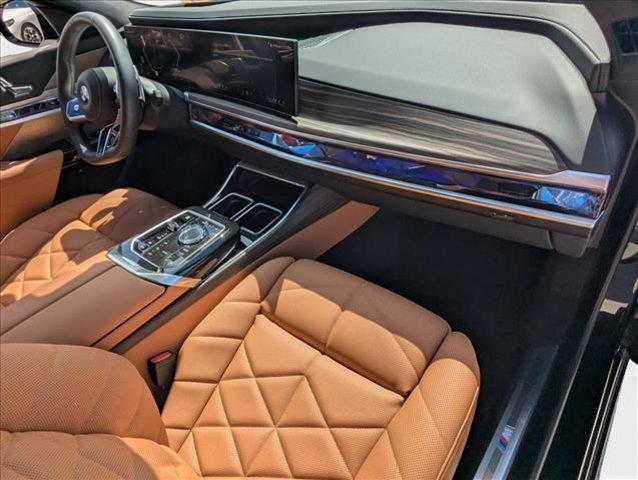 Photo of 2025 Black Sapphire Metallic BMW 740