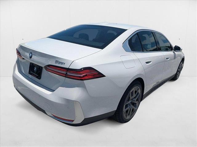 Photo of 2026 Alpine White BMW 530