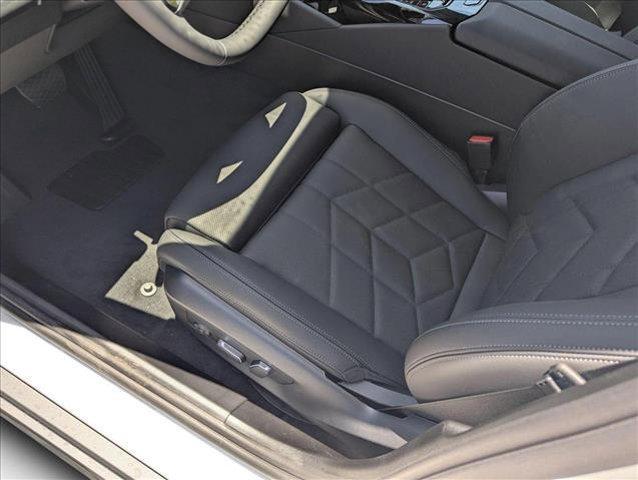 Photo of 2026 Alpine White BMW 530
