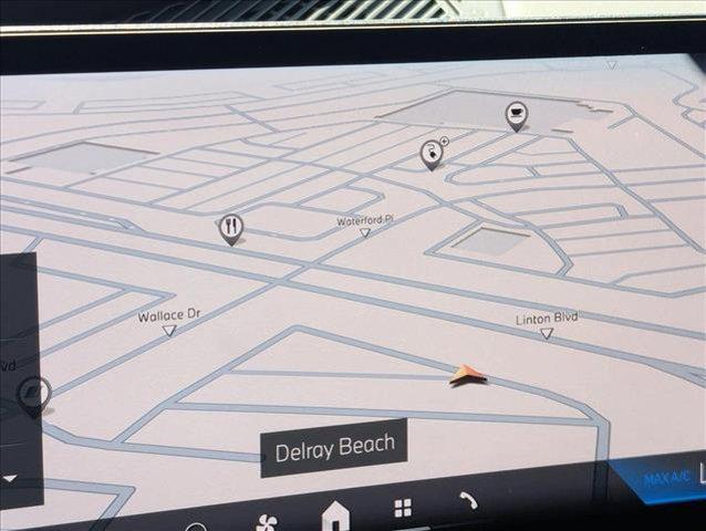 Photo of 2024 Alpine White BMW i7