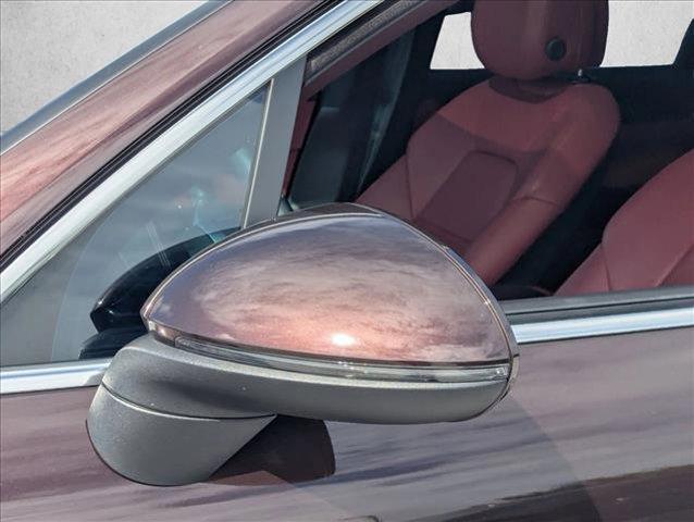 Photo of 2019 Mahogany Metallic Porsche Cayenne