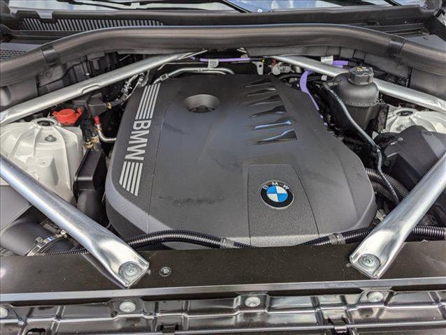 Photo of 2025 Mineral White Metallic BMW X5