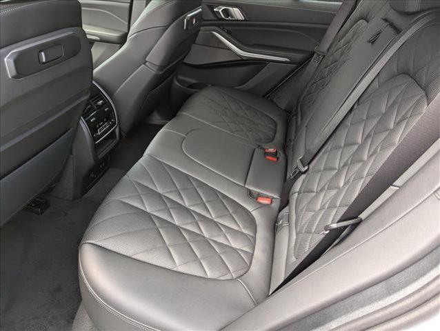 Photo of 2025 Mineral White Metallic BMW X5
