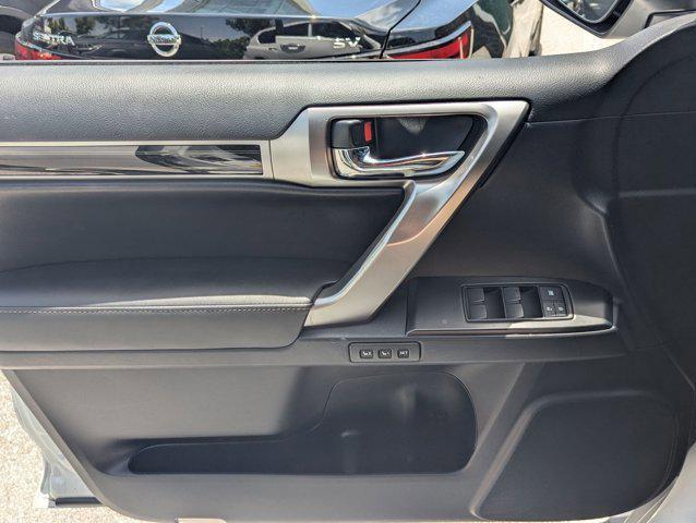 Photo of 2023 Eminent White Pearl Lexus GX 460