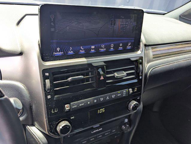 Photo of 2023 Eminent White Pearl Lexus GX 460