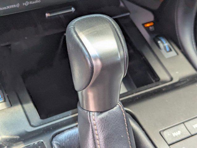 Photo of 2023 Eminent White Pearl Lexus GX 460