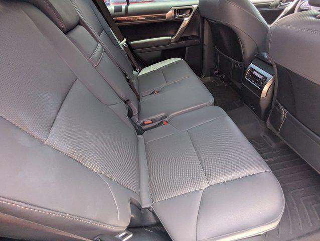 Photo of 2023 Eminent White Pearl Lexus GX 460