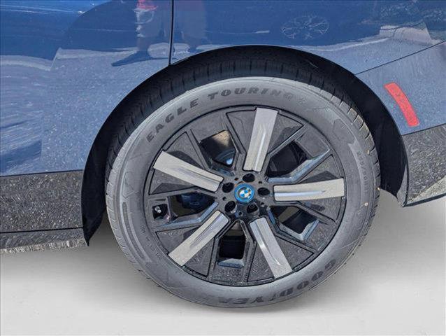 Photo of 2025 Phytonic Blue Metallic BMW iX