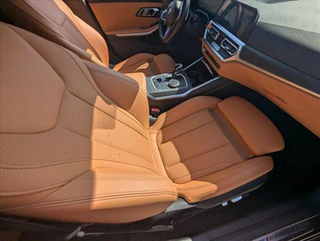 Photo of 2022 Black Sapphire Metallic BMW 330