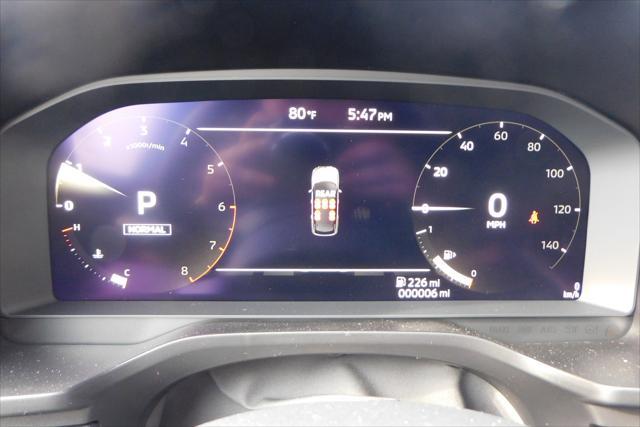 Photo of 2025 White Diamond Mitsubishi Outlander
