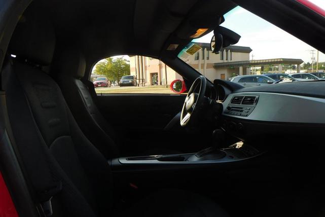 Photo of 2004 Red BMW Z4