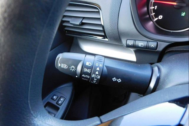 Photo of 2024 White Diamond Mitsubishi Eclipse Cross