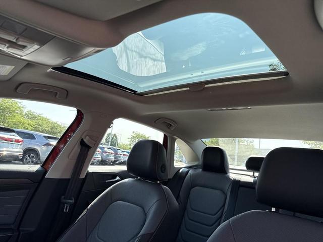 Photo of 2025 Kings Red Metallic Volkswagen Jetta