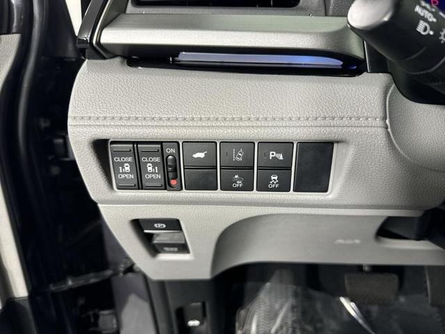 Photo of 2018 Modern Steel Metallic Honda Odyssey