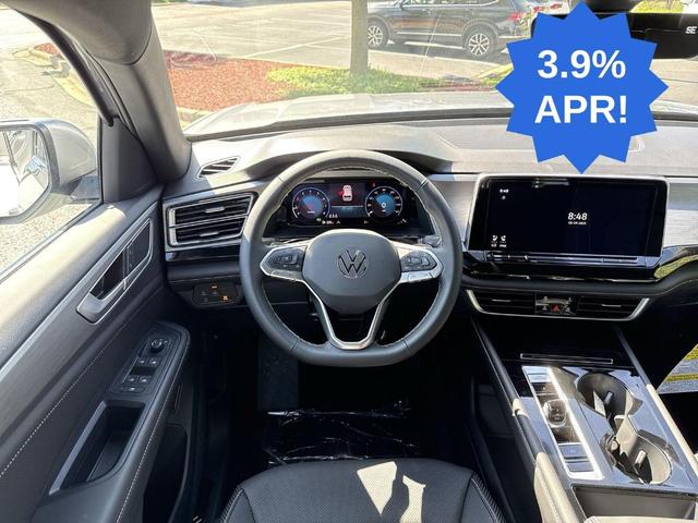 Photo of 2025 Silver Mist Metallic Volkswagen Atlas Cross Sport