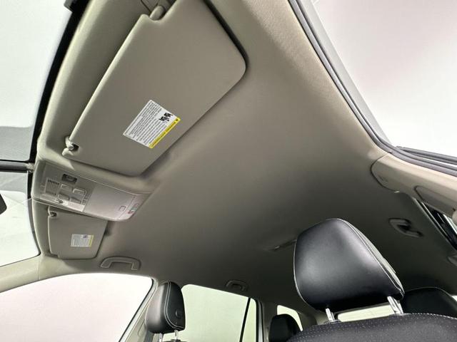 Photo of 2021 Pure White Volkswagen Atlas