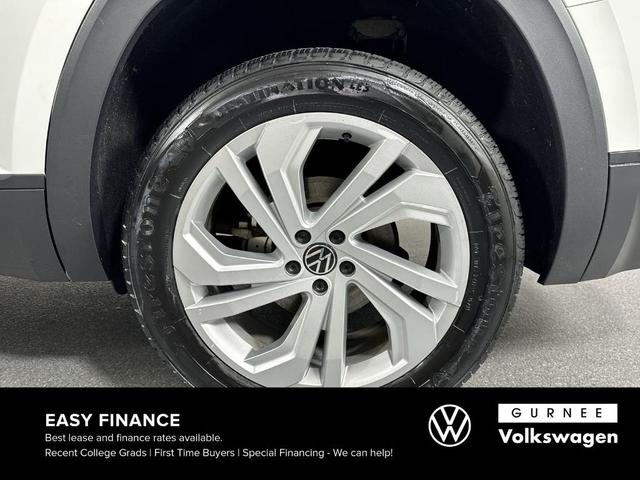 Photo of 2021 Pure White Volkswagen Atlas